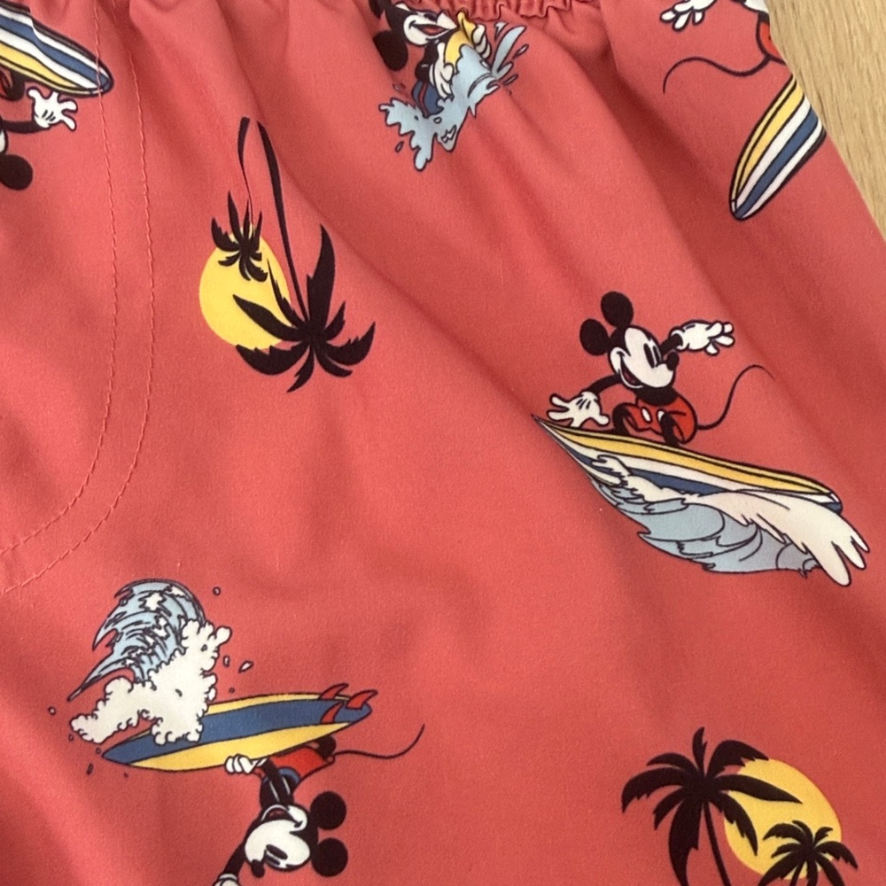 Abercrombie & Fitch Kids Surf Print Shorts - Picture 4 of 8